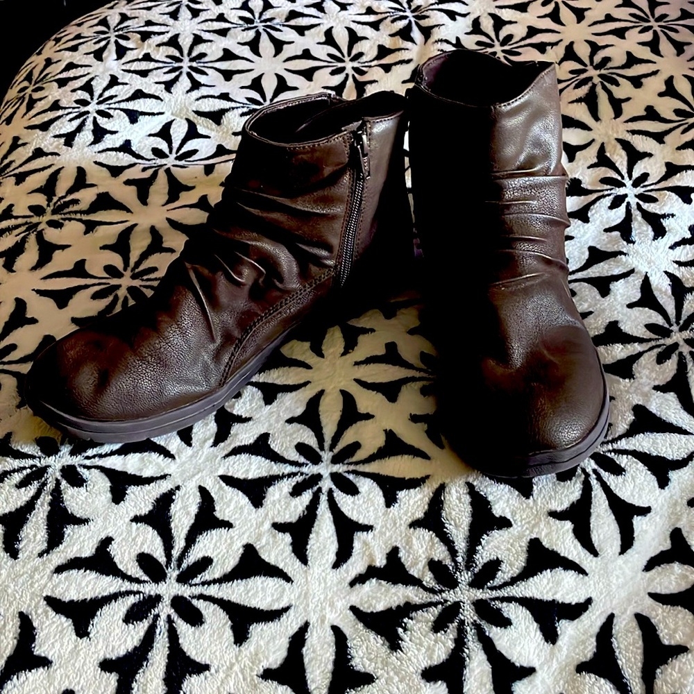Sexy Brown zip up Ankle booties